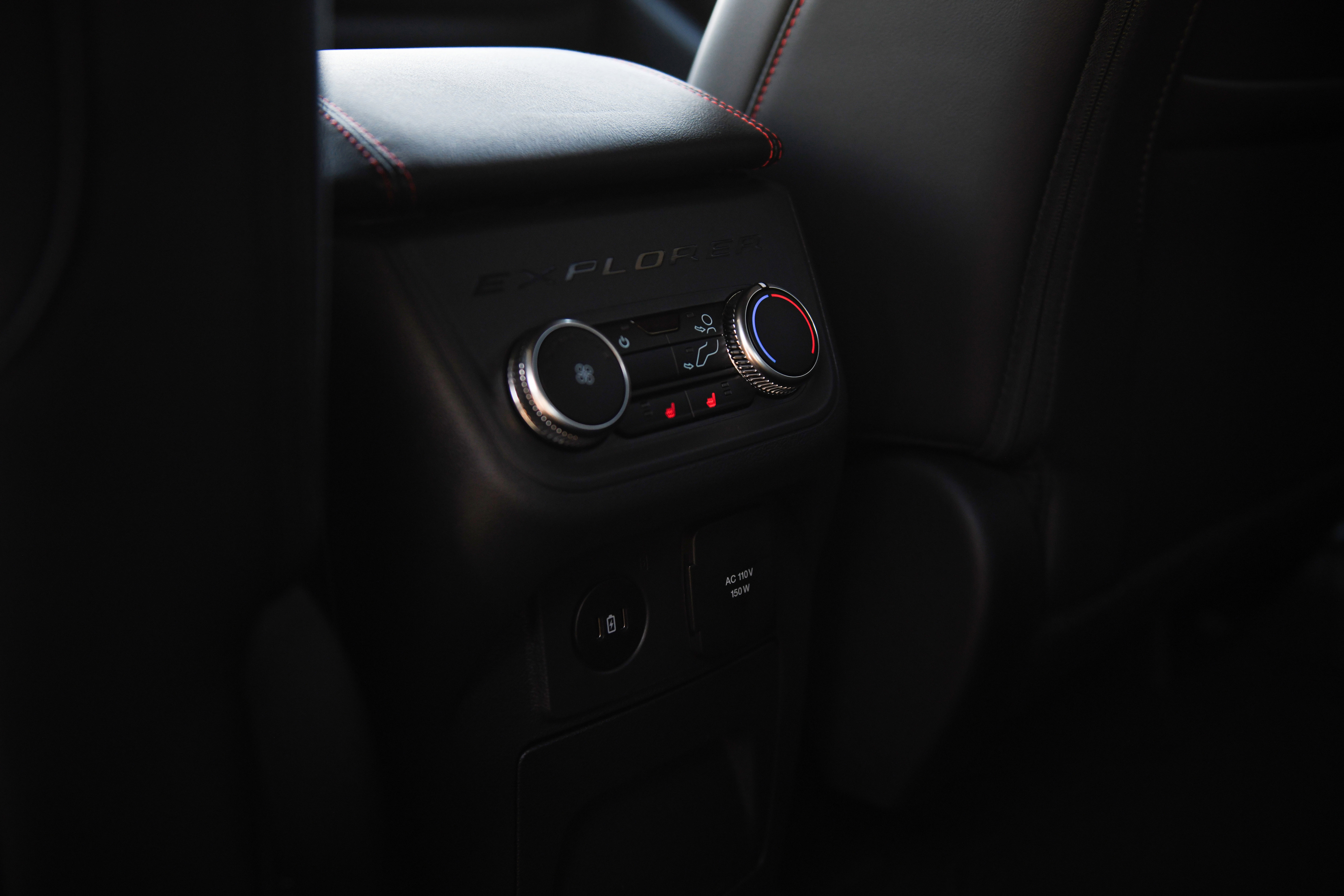 New 2026 Ford Explorer ST-Line w/ ST-Line Street Pack image 21