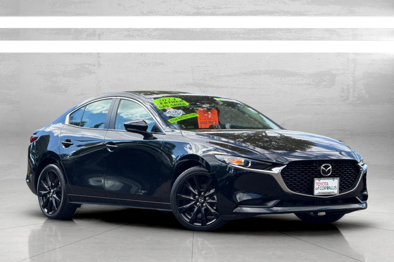 Used 2024 MAZDA MAZDA3 s FWD image 2