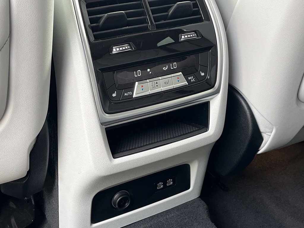 Certified 2023 BMW XM AWD/4WD image 27