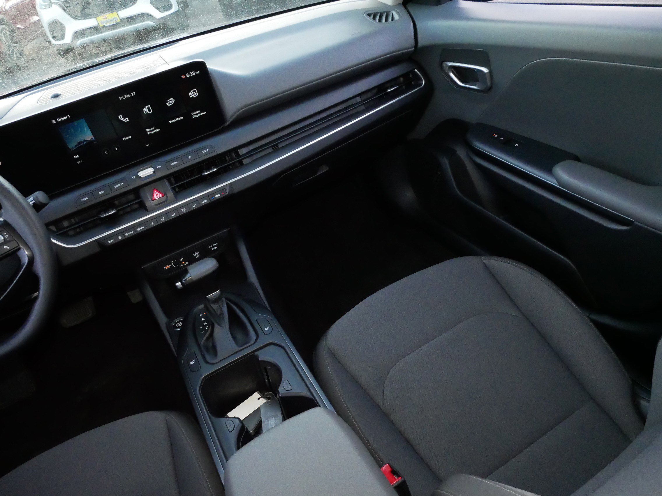 Used 2025 Kia K4 LXS image 11