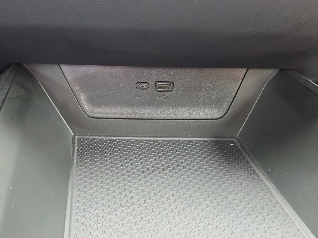 Certified 2025 Chevrolet Equinox ACTIV w/ Safety and Technology Package AWD/4WD image 15
