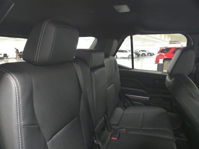 New 2026 Toyota 4Runner TRD Off-Road Premium AWD/4WD image 12