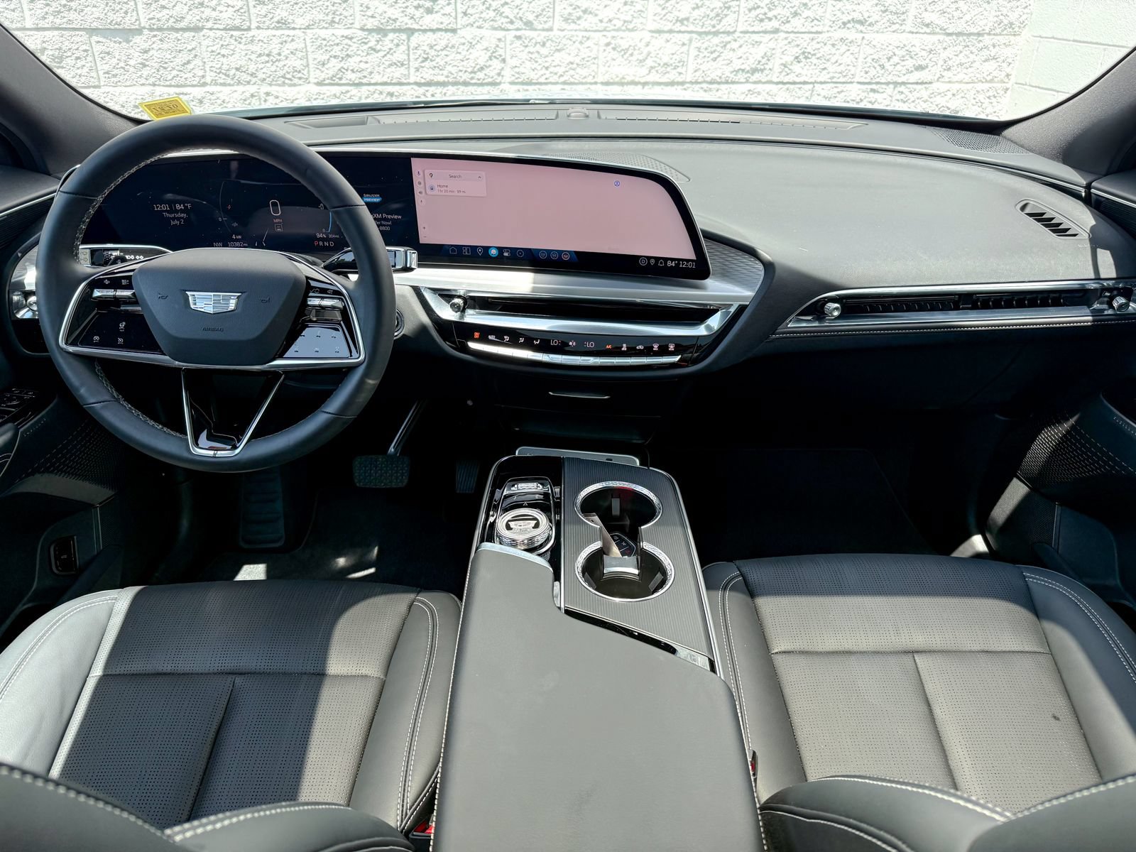 Certified 2024 Cadillac Lyriq Luxury AWD/4WD image 32