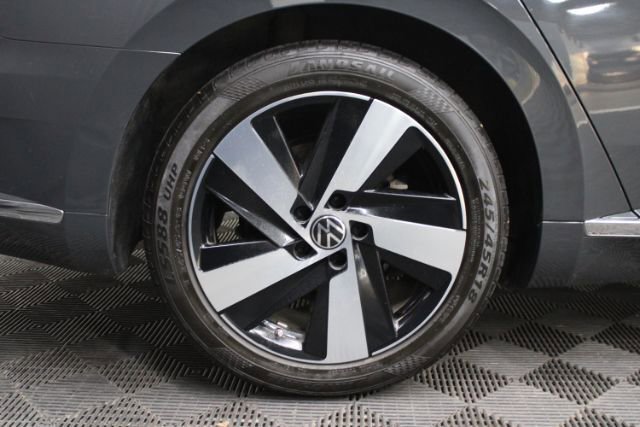 Used 2021 Volkswagen Arteon SE w/ Arteon MDO Package FWD image 5