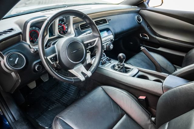 Used 2010 Chevrolet Camaro SS w/ RS Package RWD image 2