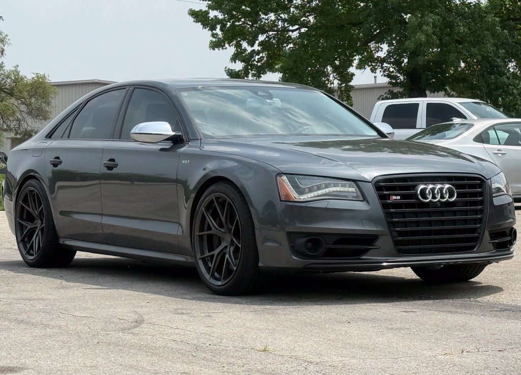 Used 2013 Audi S8 AWD/4WD image 8