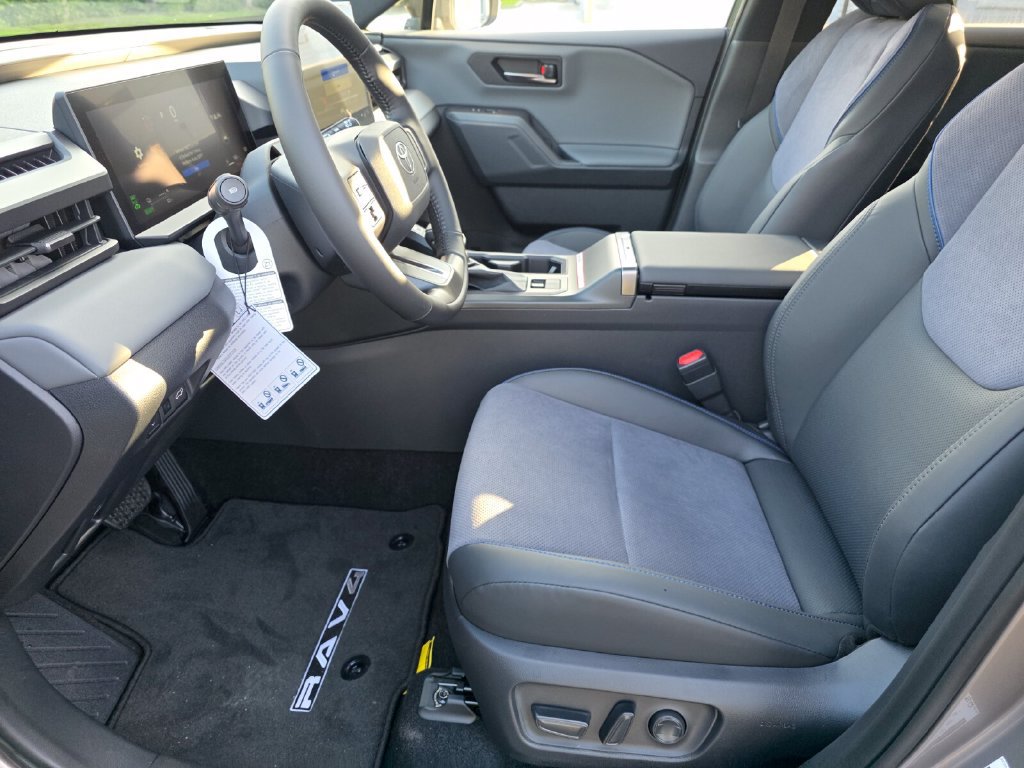 New 2026 Toyota RAV4 XSE AWD/4WD image 24