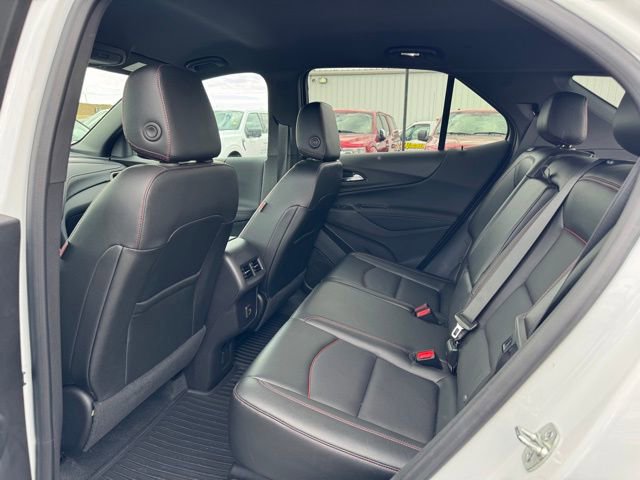 Used 2024 Chevrolet Equinox RS w/ RS Leather Package image 30