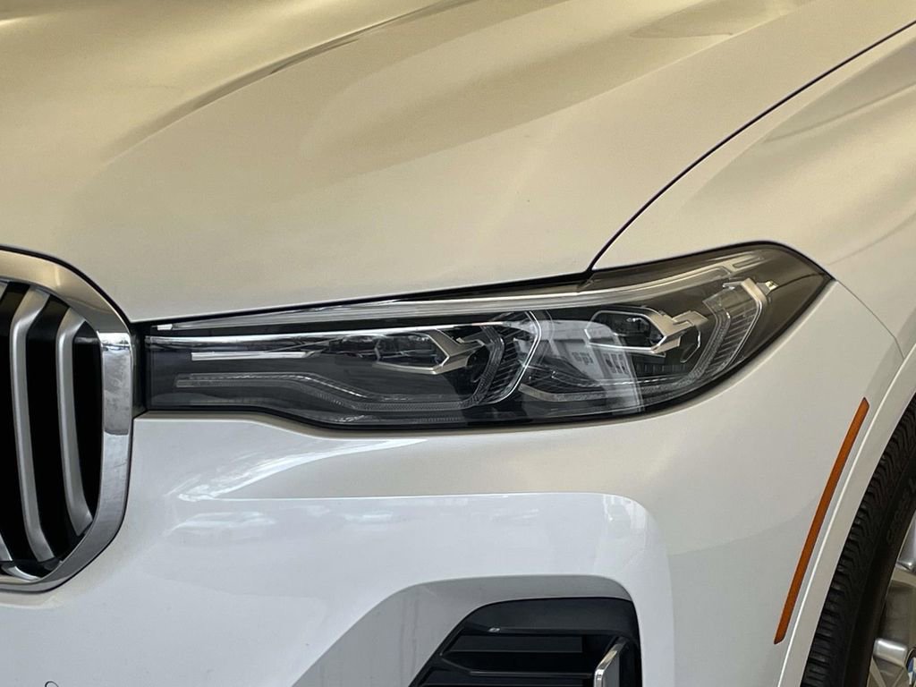 Used 2022 BMW X7 xDrive40i w/ Cold Weather Package AWD/4WD image 9
