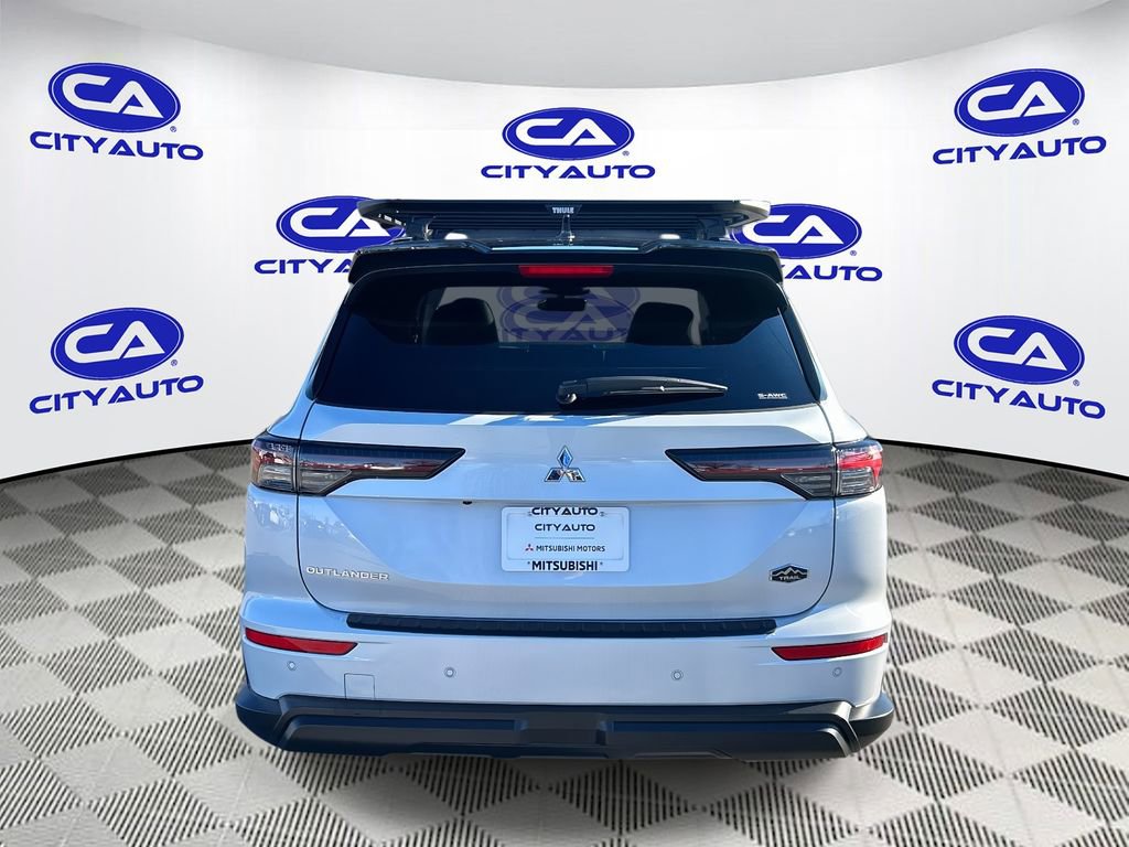 New 2026 Mitsubishi Outlander Trail Edition image 4