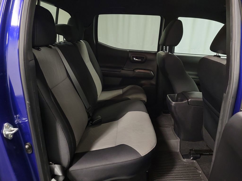 Used 2023 Toyota Tacoma TRD Off-Road image 24