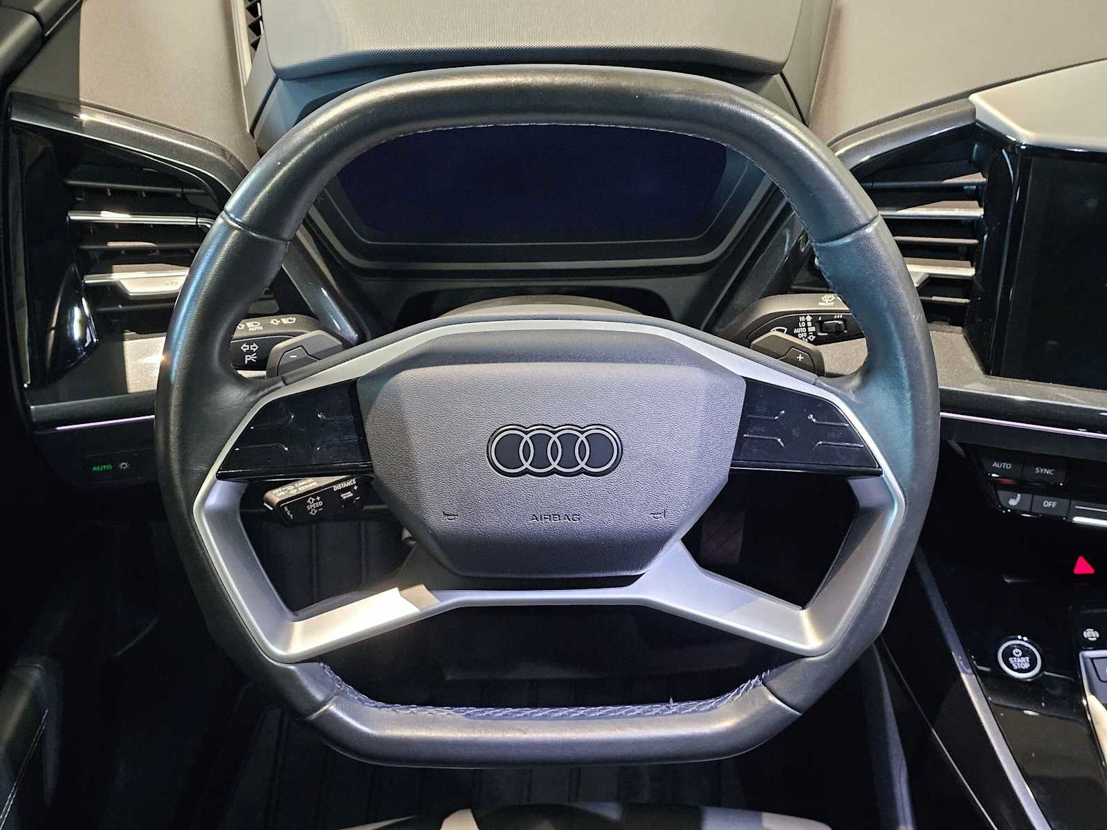 Used 2023 Audi Q4 e-tron Premium Plus w/ Premium Plus AWD/4WD image 21