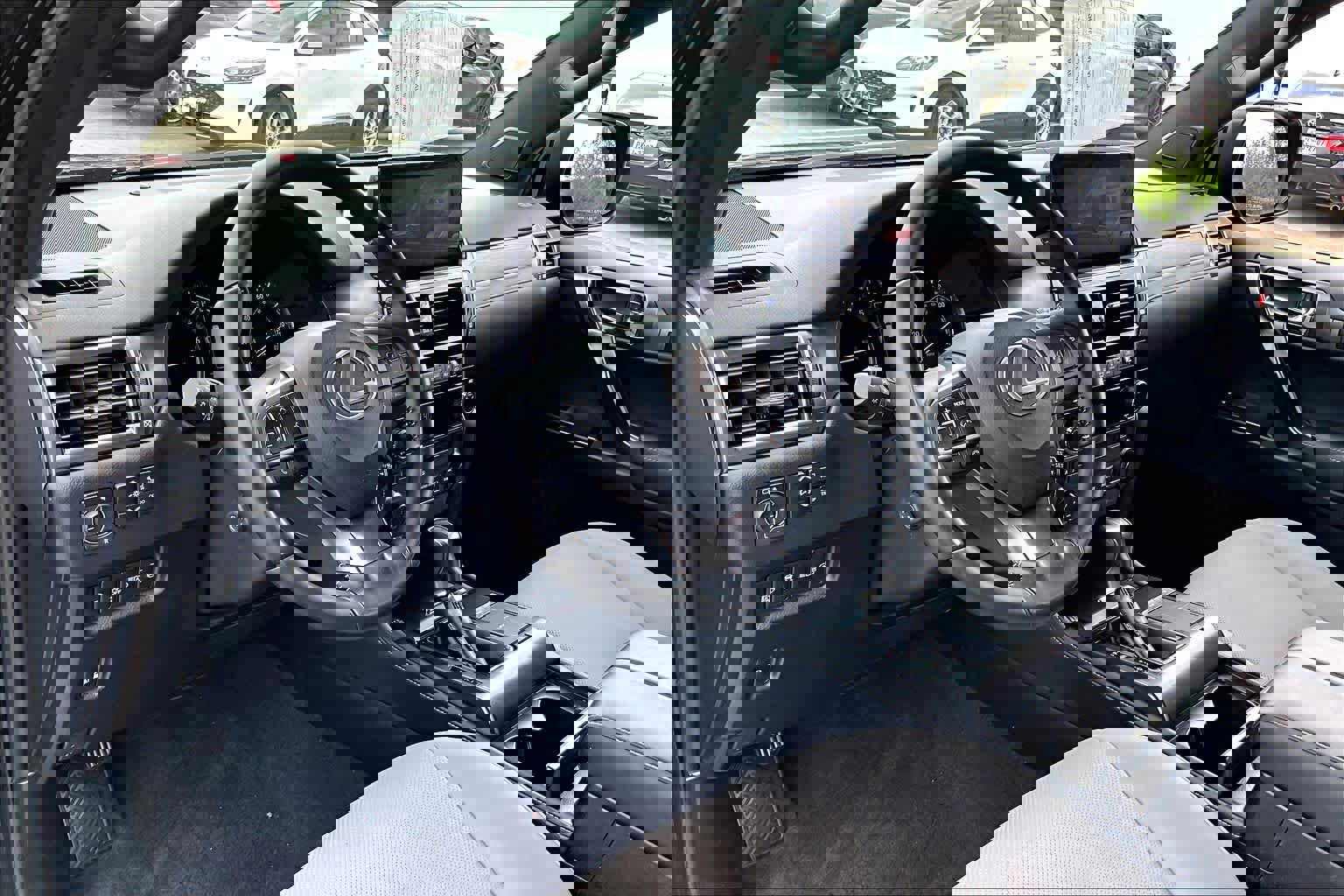 Used 2023 Lexus GX 460 w/ Black Line Special Edition AWD/4WD image 18