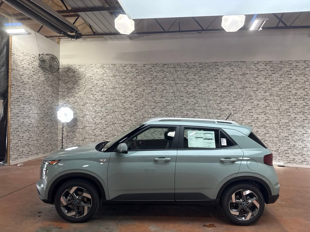 New 2026 Hyundai Venue SEL FWD image 4