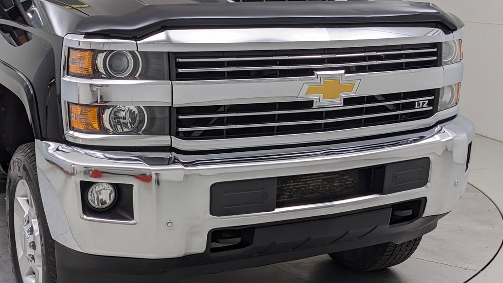Used 2018 Chevrolet Silverado 2500 LTZ w/ Duramax Plus Package AWD/4WD image 42