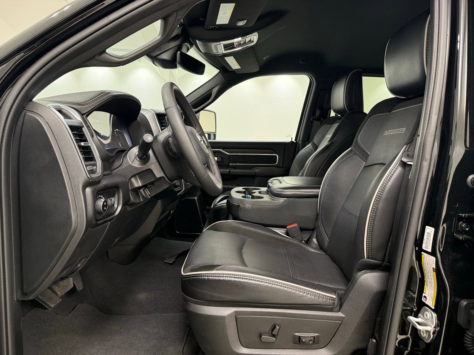 Used 2025 RAM 2500 Laramie image 16