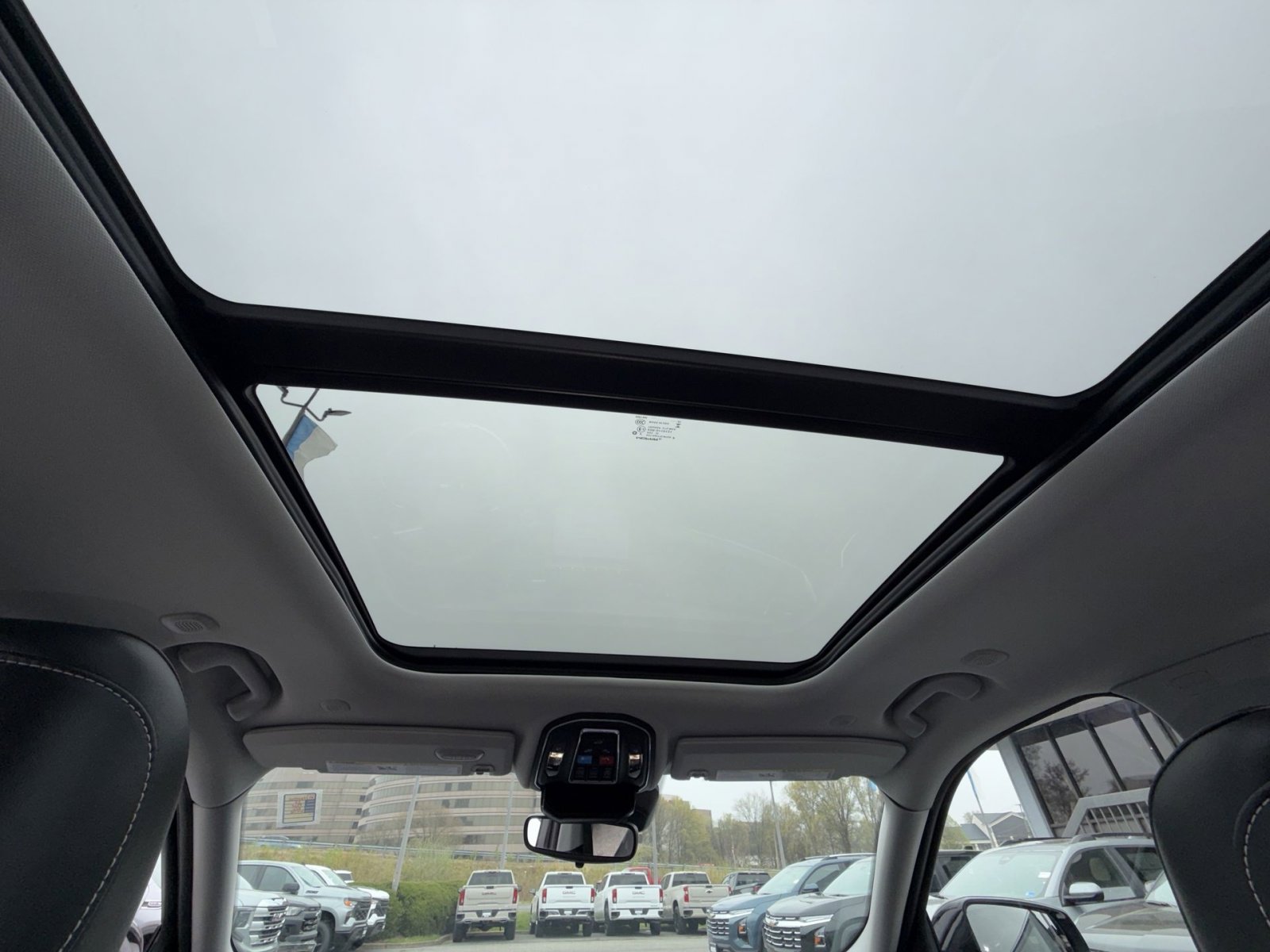 Used 2023 Jeep Grand Cherokee Limited image 24