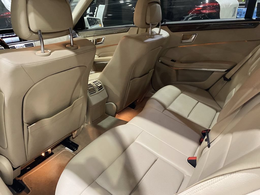 Used 2014 Mercedes-Benz E 350 Sedan image 5