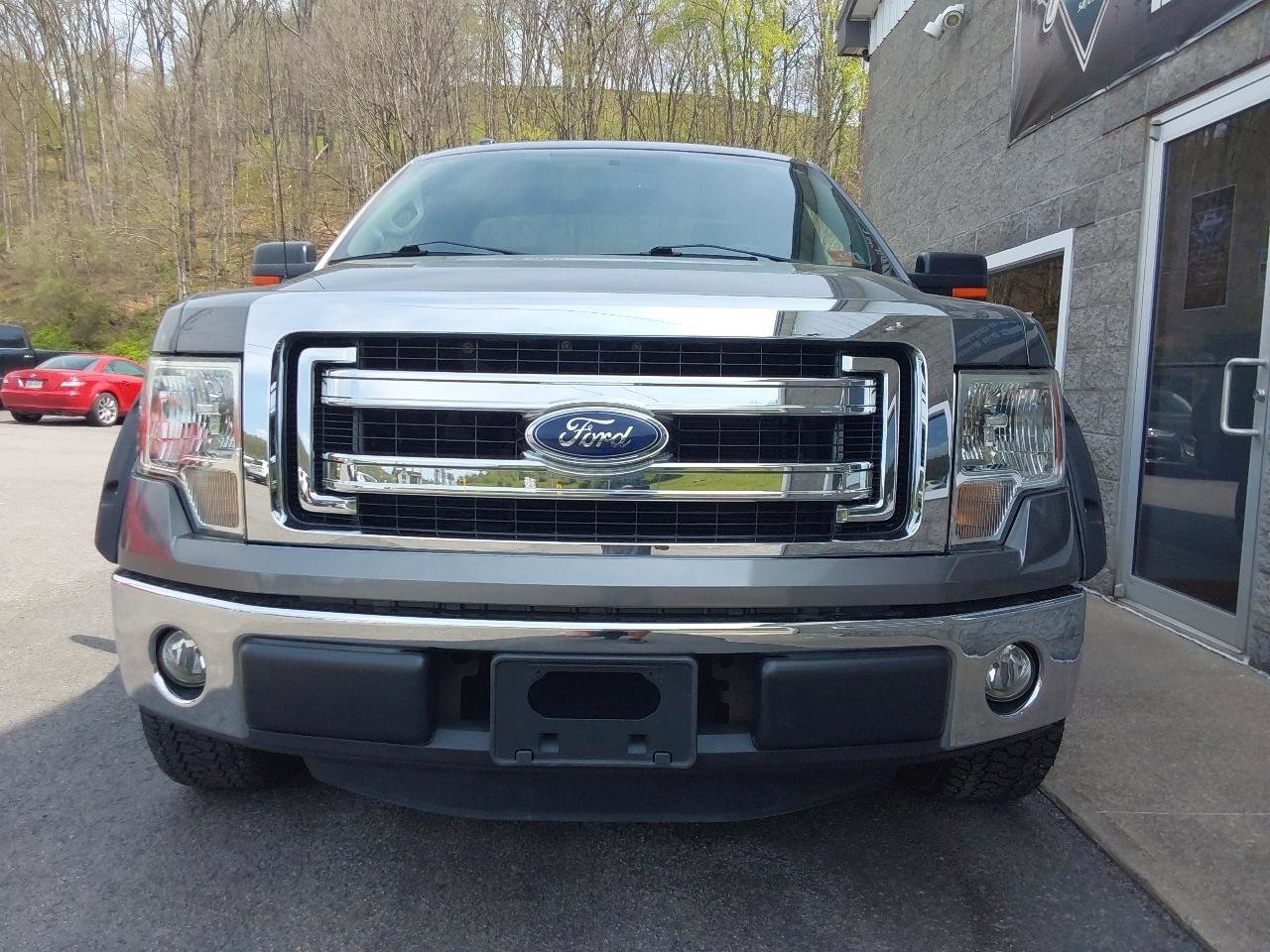 Used 2013 Ford F150 XLT w/ Mid Equipment Group RWD image 8