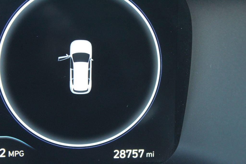 Used 2022 Hyundai Santa Fe Limited image 17