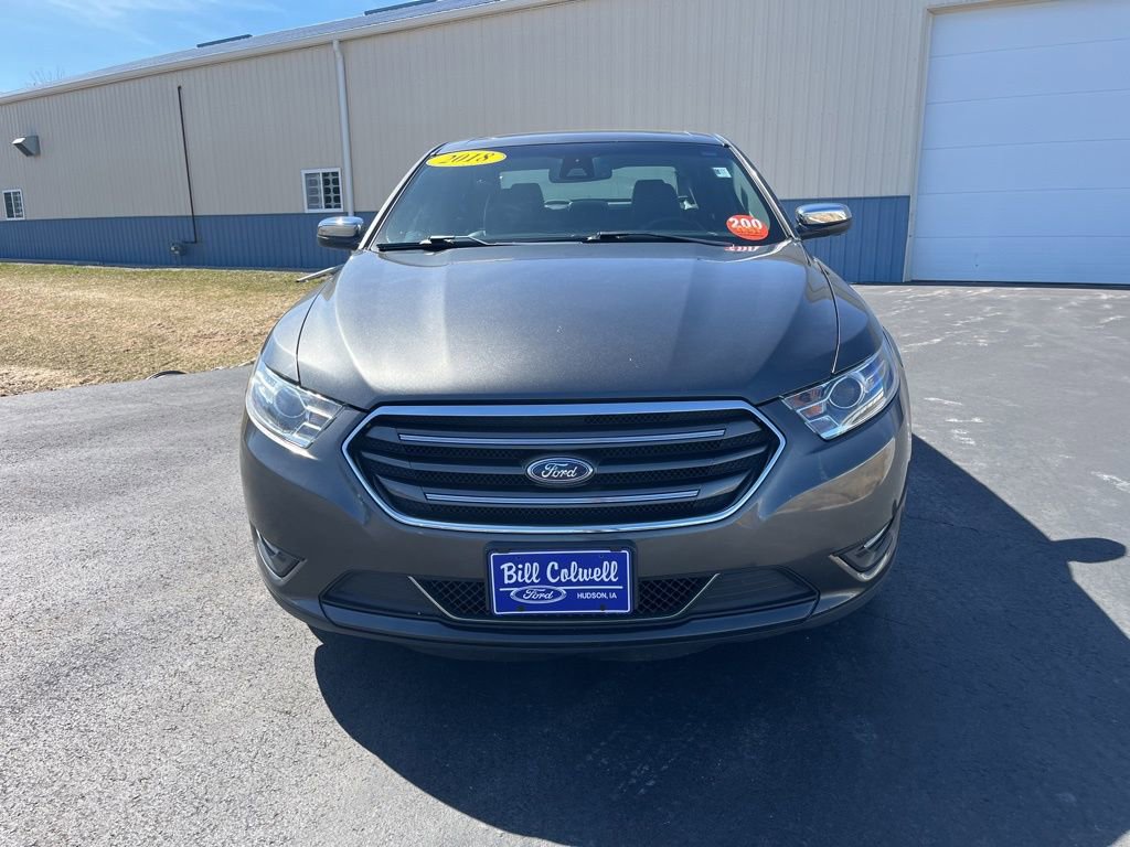 Used 2018 Ford Taurus Limited image 9