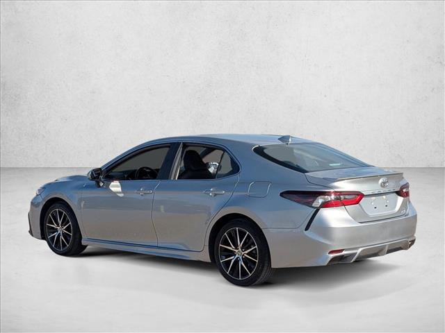 Used 2024 Toyota Camry SE w/ Cold Weather Package image 8