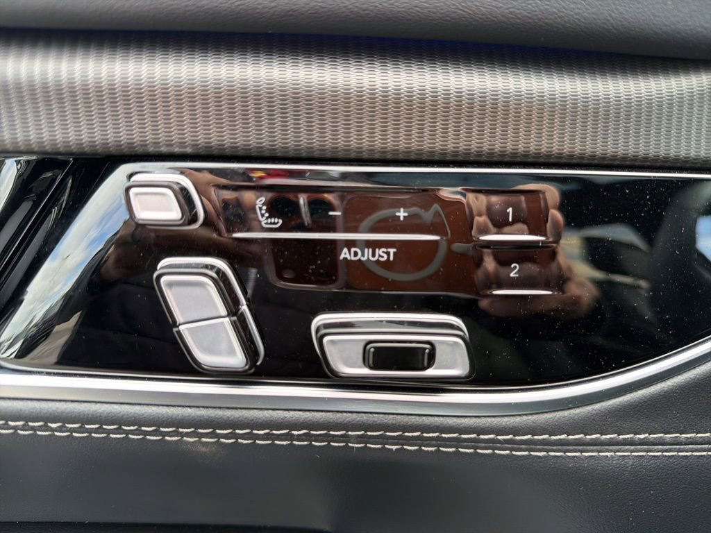 Used 2024 Jeep Grand Wagoneer Series II w/ Quick Order Packagew 28T image 47