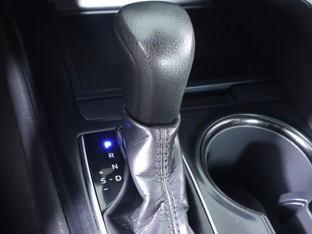 Used 2019 Toyota Camry LE FWD image 24