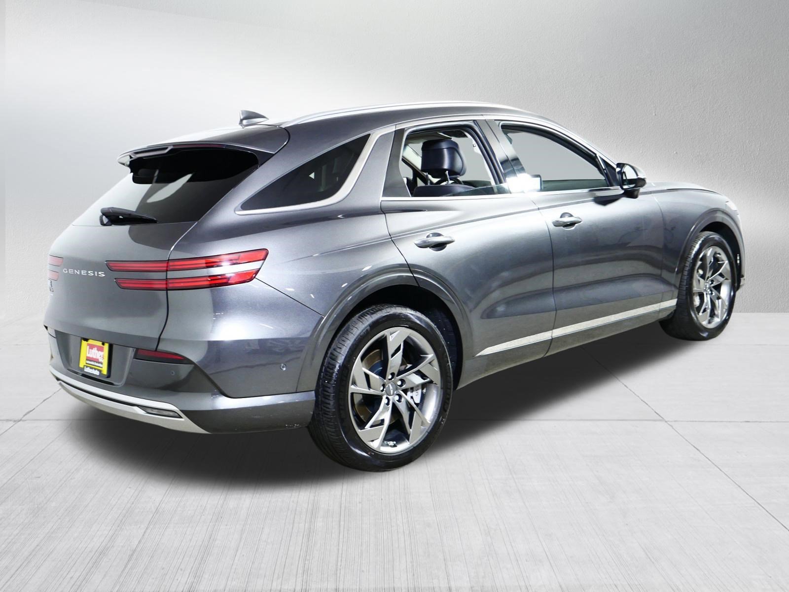 Certified 2025 Genesis Electrified GV70 AWD/4WD image 7