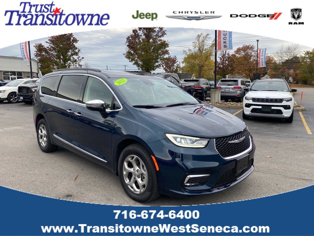 Used 2023 Chrysler Pacifica Limited