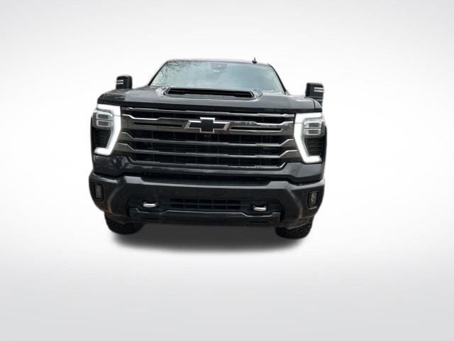 Certified 2024 Chevrolet Silverado 2500 High Country w/ High Country Premium Package image 3