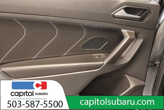 Used 2022 Volkswagen Tiguan SE AWD/4WD image 33