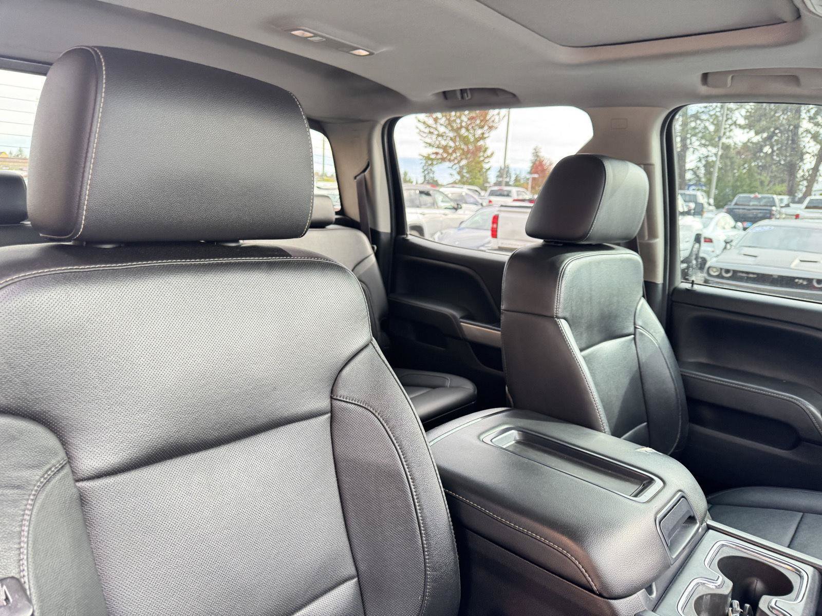 Used 2015 Chevrolet Silverado 2500 LTZ AWD/4WD image 26