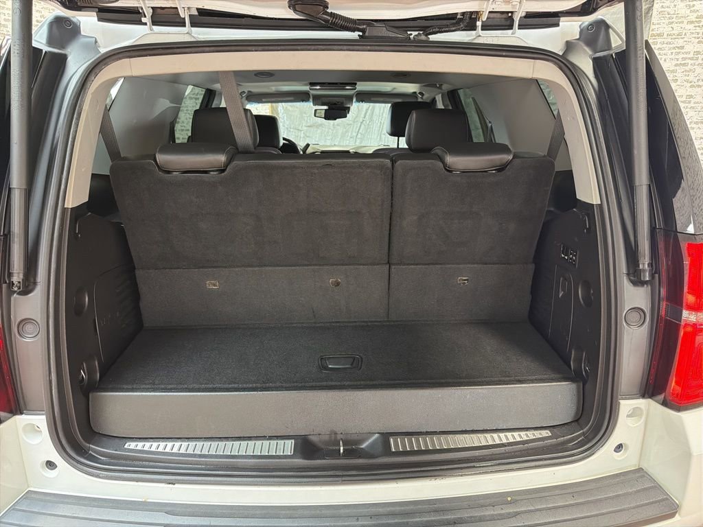 Used 2018 Chevrolet Tahoe Premier AWD/4WD image 13