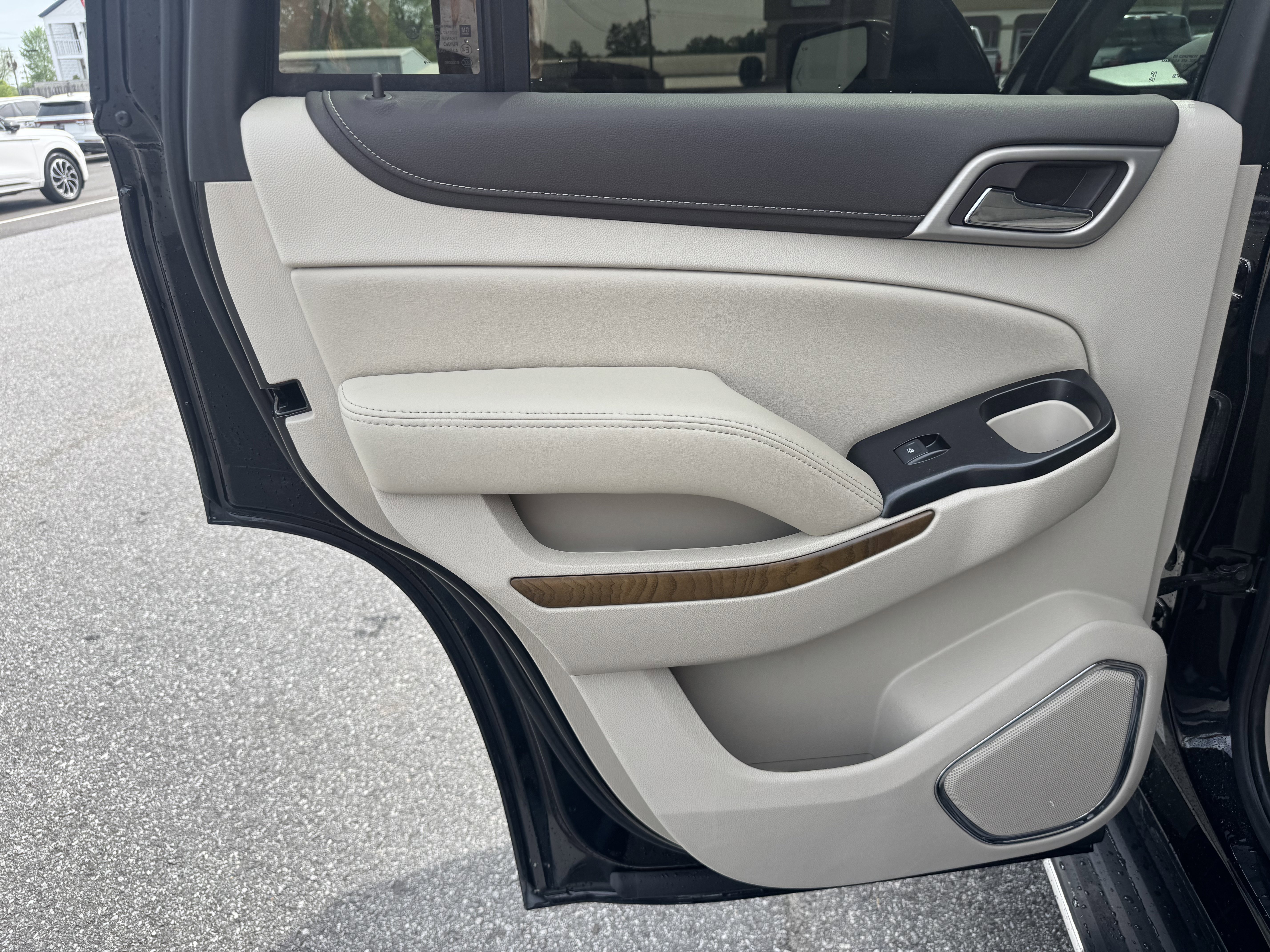 Used 2020 GMC Yukon Denali w/ Open Road Package RWD image 8