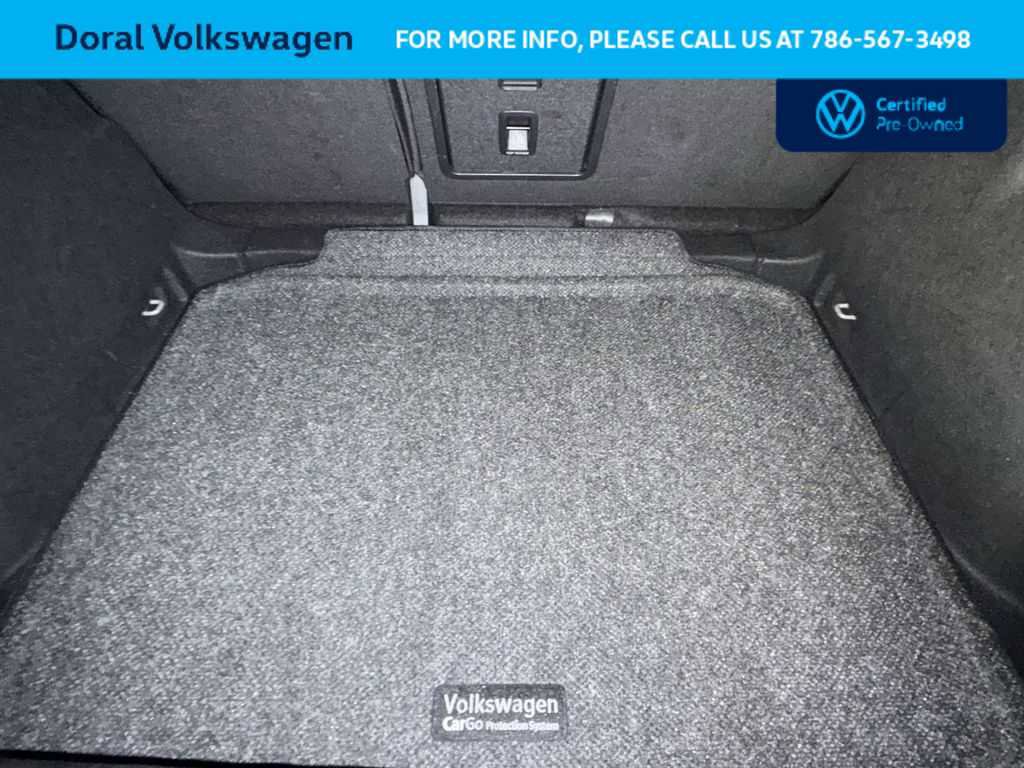 Certified 2024 Volkswagen Taos SE FWD image 25