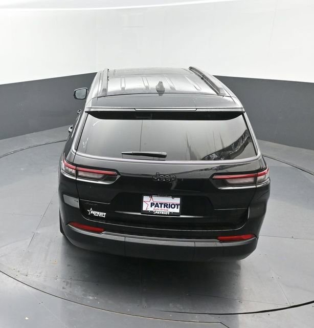 New 2026 Jeep Grand Cherokee L Limited w/ Limited Altitude Package AWD/4WD image 32
