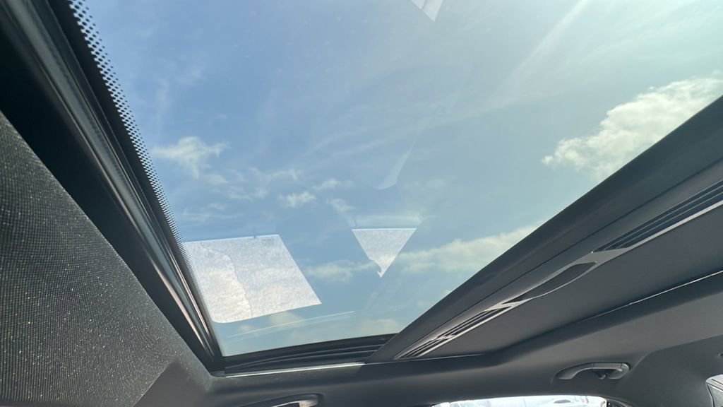 Used 2011 Mercedes-Benz E 350 Sedan image 31