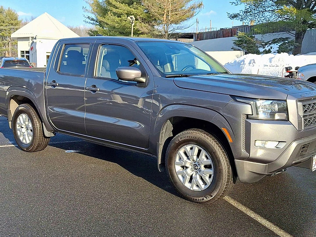 Used 2023 Nissan Frontier SV w/ SV Convenience Package image 2