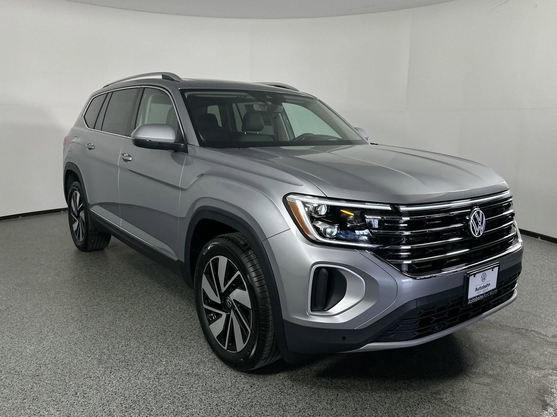 New 2026 Volkswagen Atlas SEL image 3