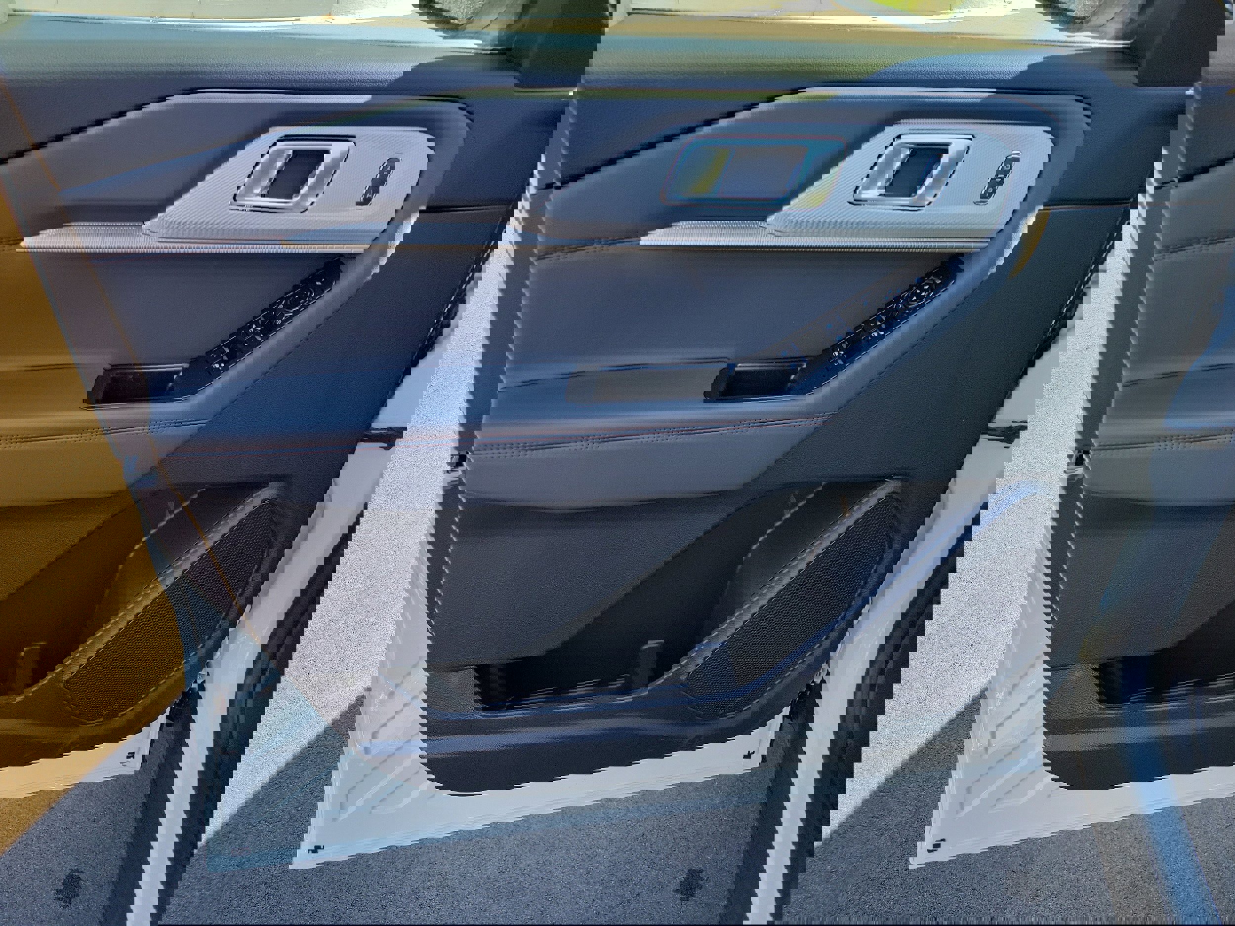 New 2026 Ford Explorer Active w/ Active Comfort Package image 18