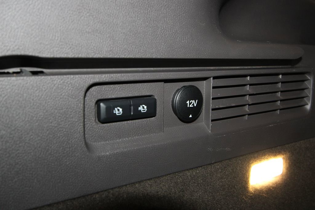 Used 2016 Lincoln MKX Reserve w/ Driver Assistance Package image 41