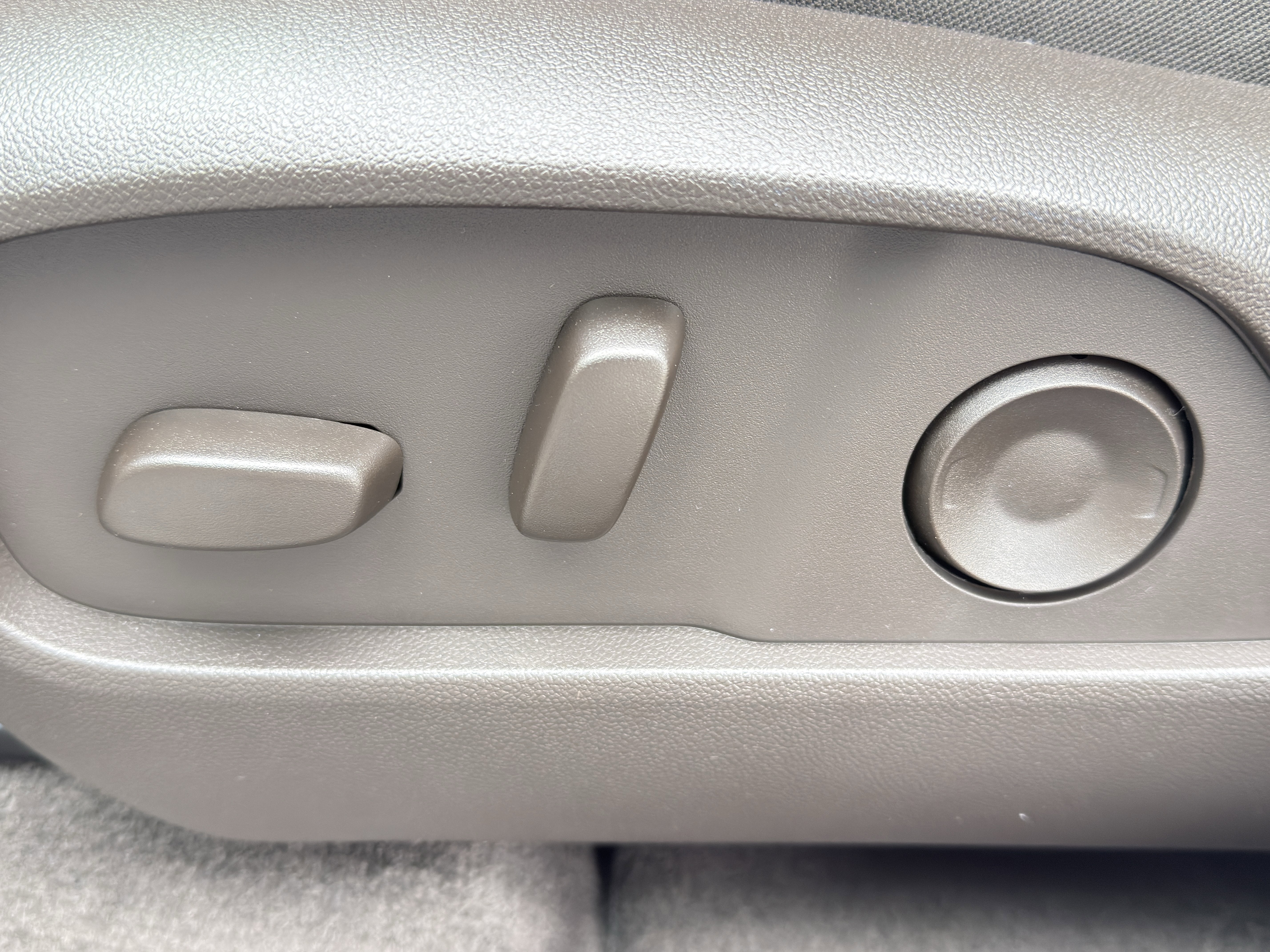 New 2026 GMC Terrain Denali w/ LPO, Floor Liner Package image 12