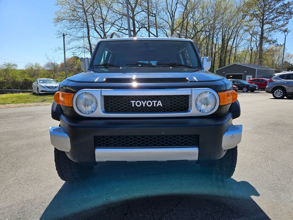 Used 2013 Toyota FJ Cruiser 2WD w/ Convenience Pkg image 2