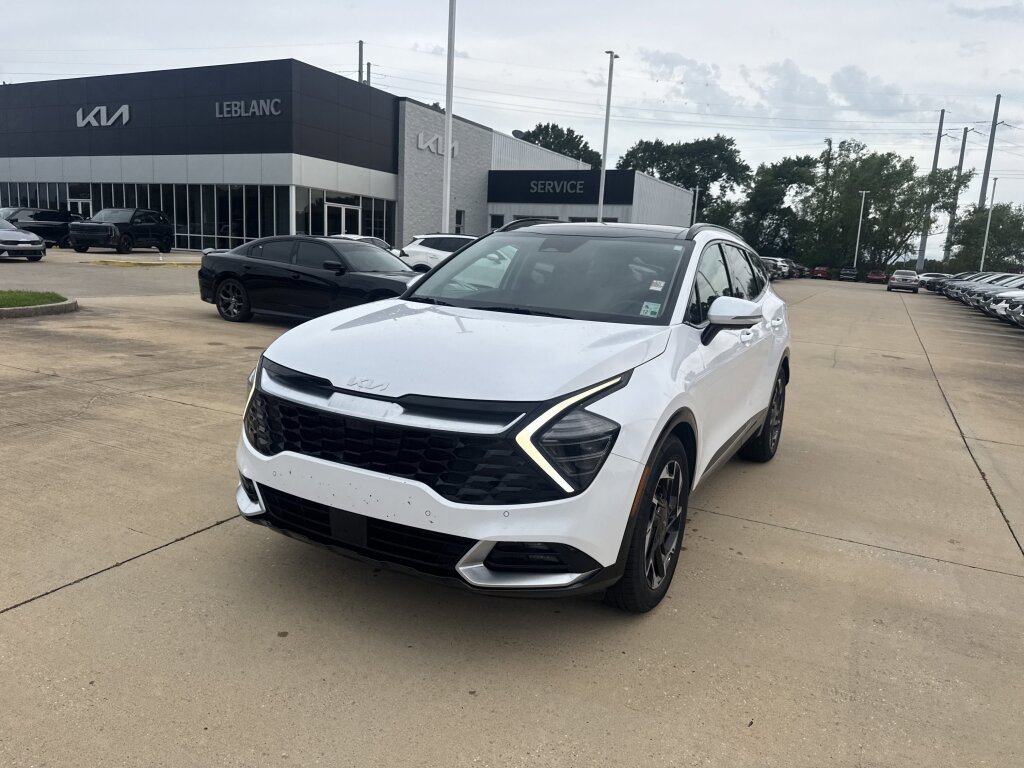 Certified 2024 Kia Sportage SX FWD image 4