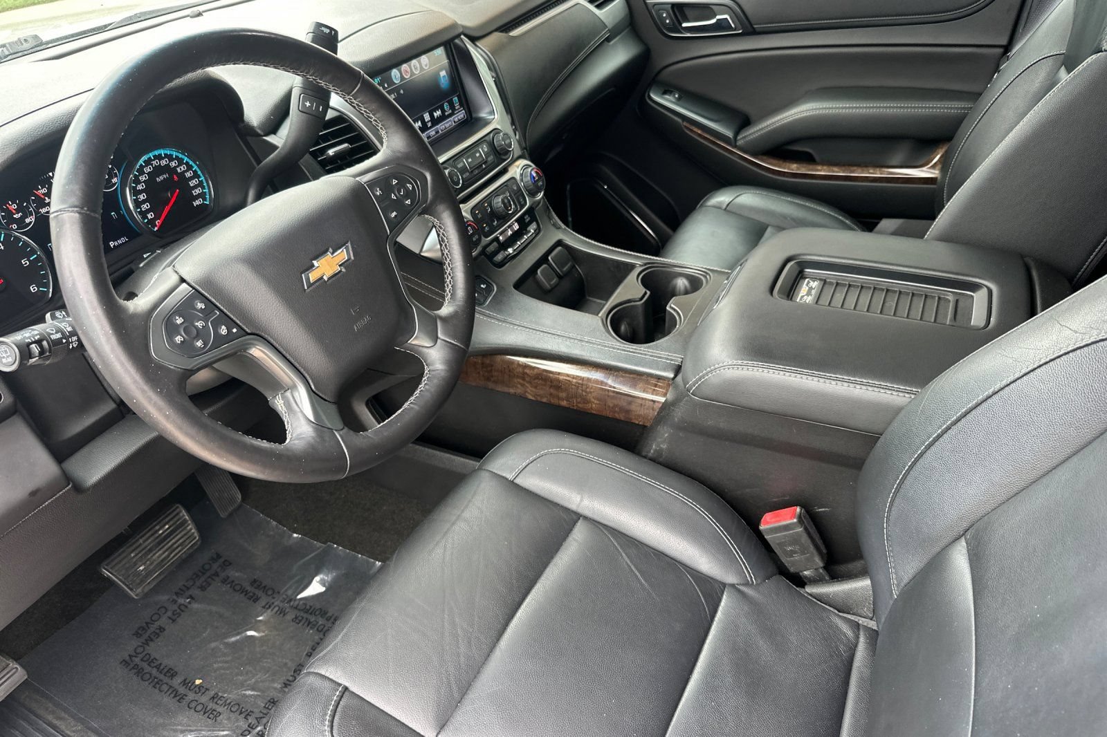 Used 2017 Chevrolet Tahoe LT w/ Luxury Package AWD/4WD image 11