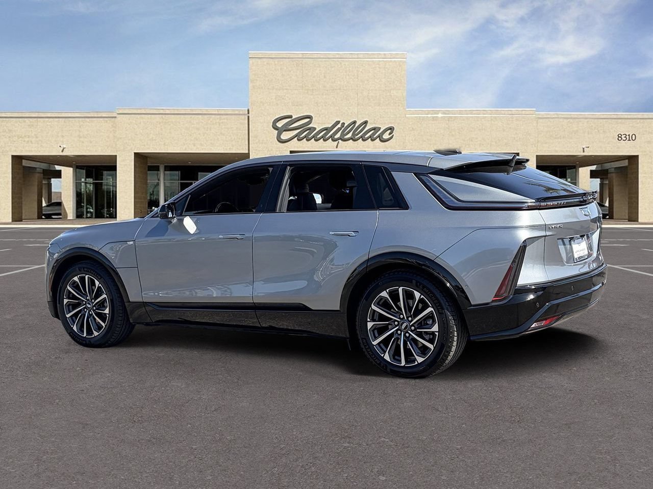 Certified 2024 Cadillac Lyriq Sport AWD/4WD image 7
