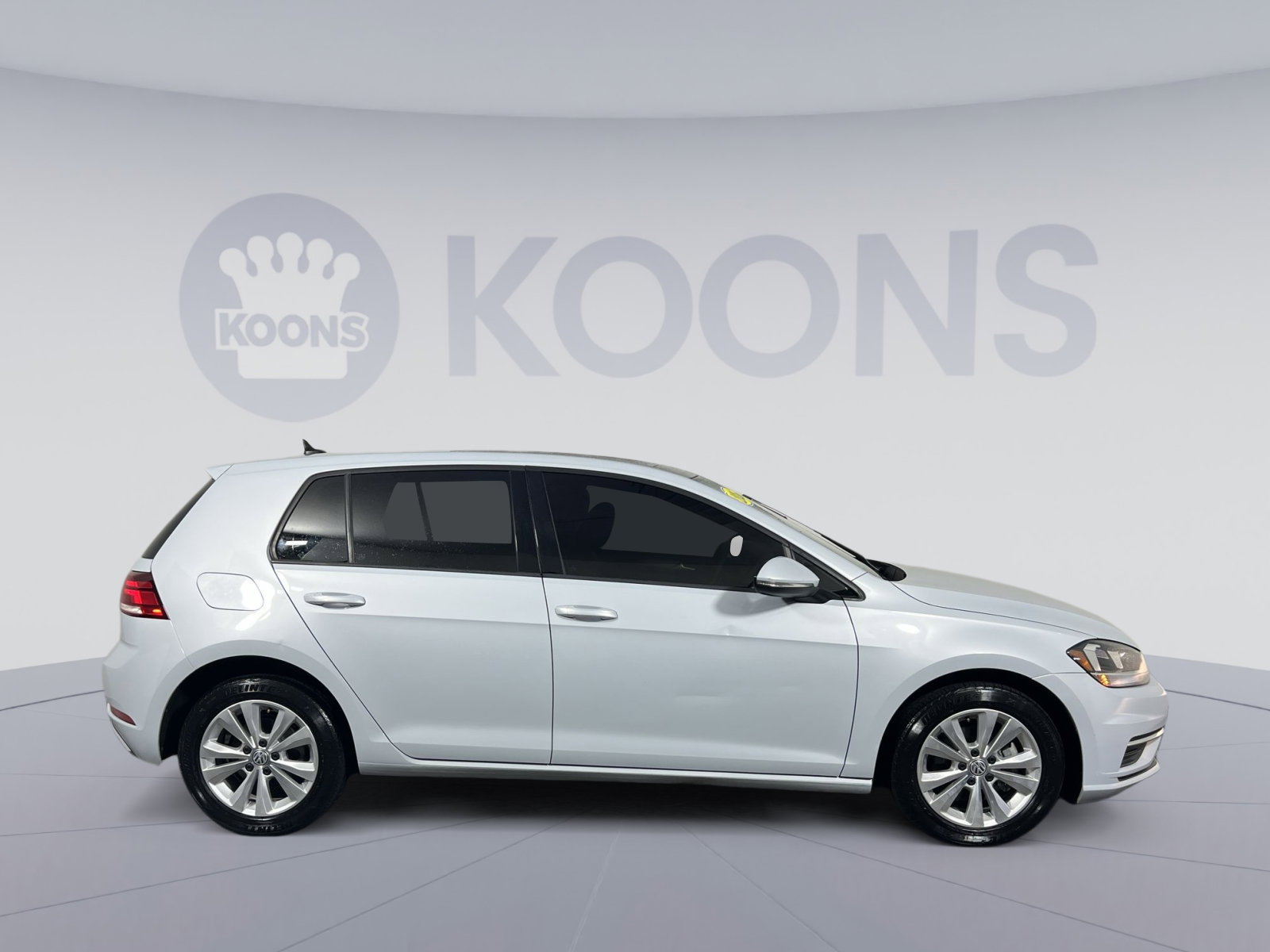 Used 2021 Volkswagen Golf 4-Door FWD image 12