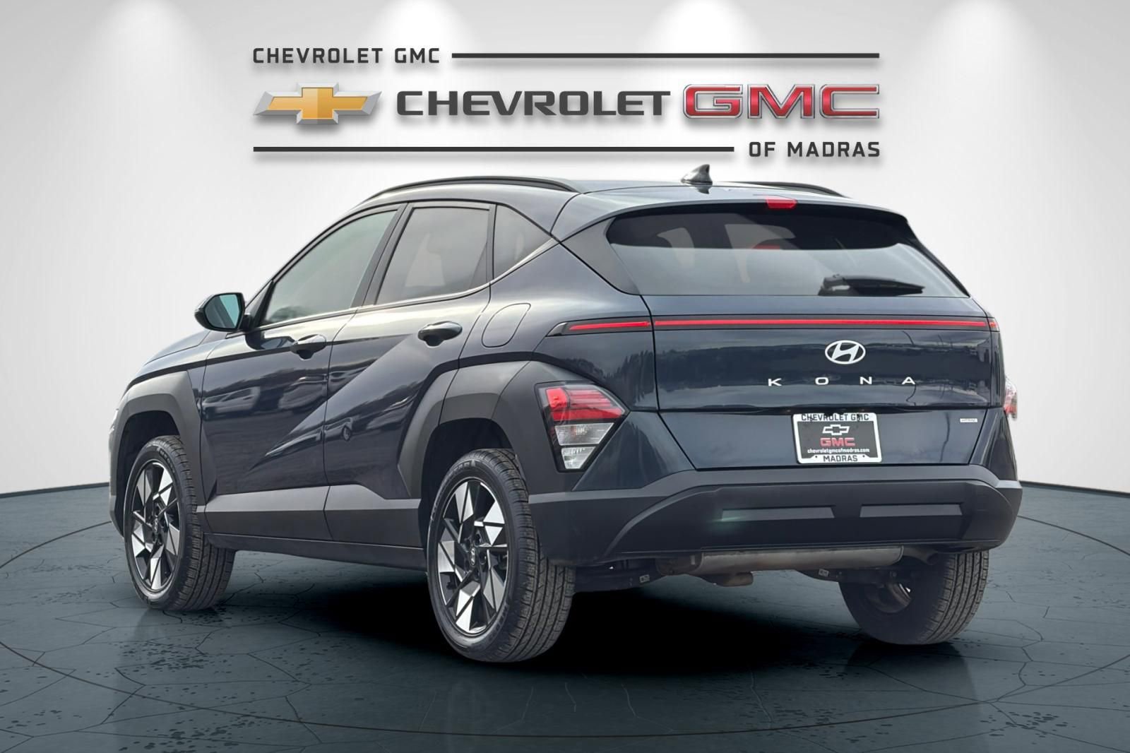 Used 2024 Hyundai Kona SEL image 5