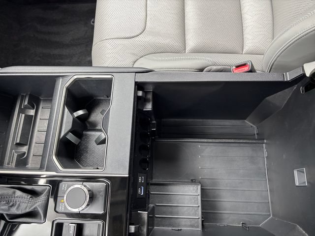 Used 2022 Toyota Tundra Limited AWD/4WD image 24